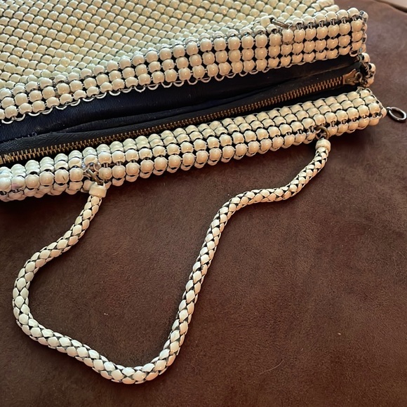 Whiting and Davis Cream Enamel Mesh Purse - Picture 7 of 8